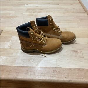 Timberland Wheat Brown Nubuck Work Boots with Black Collar